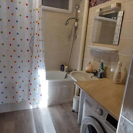 Apartment Superbe Avec Parking Privatif